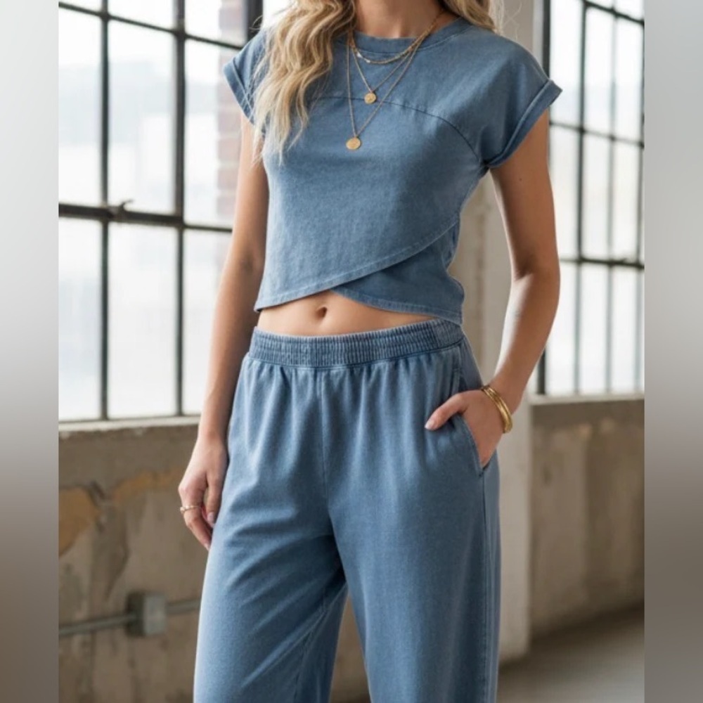 NWT Mineral Washed Crop Top & Jogger Sweatpants Set Blue - Picture 4 of 5